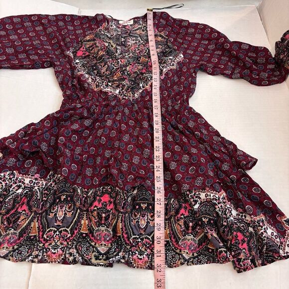 Umgee Wine Multiprint Surplice Long Sleeve Tiered Short Dress NEW Size Small - Picture 14 of 14